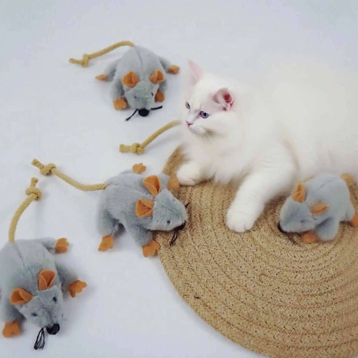 Juguete Interactivo Ratón de Peluche para Gatos – Movimiento Realista de Cola y Sonido para Estimulación de Caza e Interiores